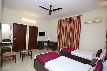 Hotel Oyo 2388 Hebbal Bangalore Esterno foto